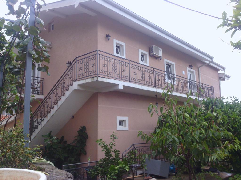 Apartments Mitrovic Podlicak สเวติ สเตฟาน ภายนอก รูปภาพ